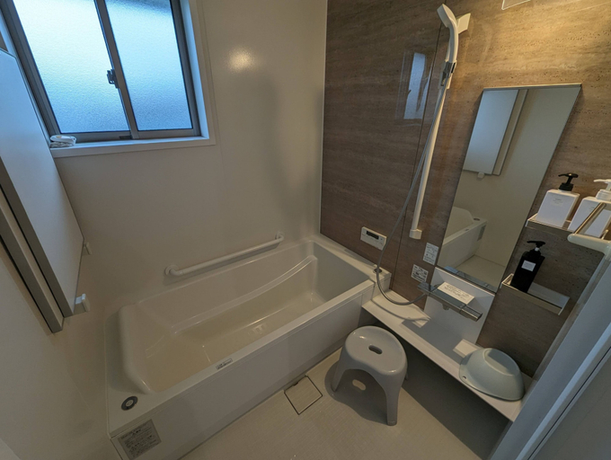 Bathroom 4, guesthouse KEY's, Kira
