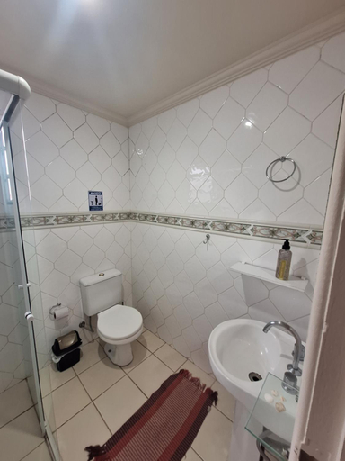 Bathroom 3, Floriarte Hostel & Guesthouse, Florianopolis