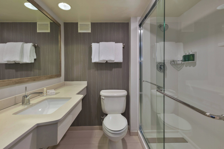 Bathroom 4, Courtyard by Marriott Secaucus Meadowlands, Secaucus