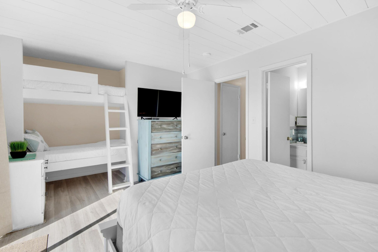 Bedroom 3, Gulf Winds East #35, Walton