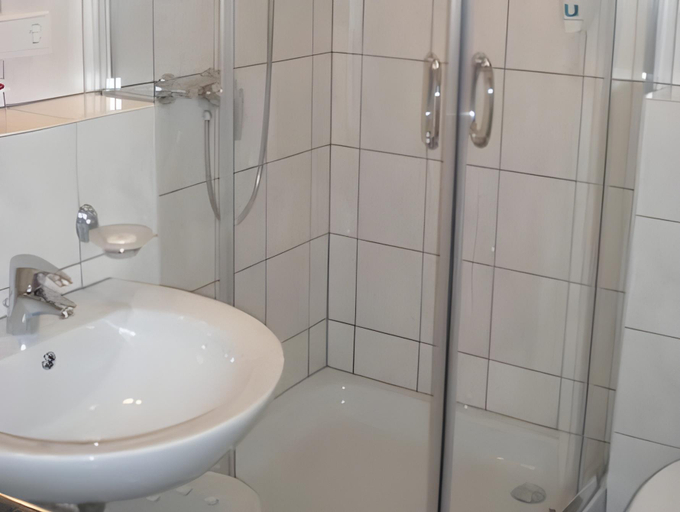 Bathroom 7