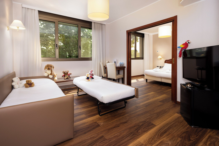 Bedroom 26