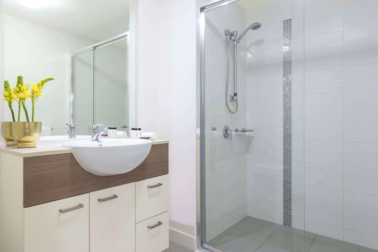 Bathroom 10