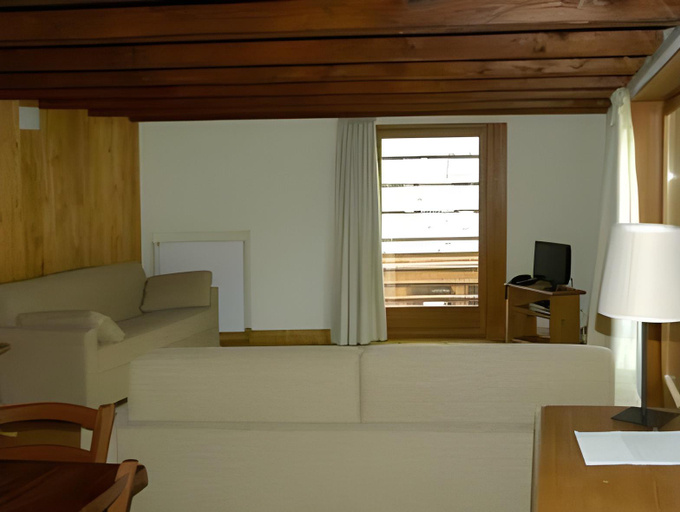 Bedroom 13