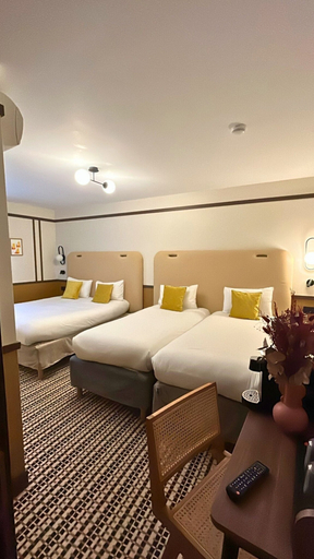 Bedroom 12
