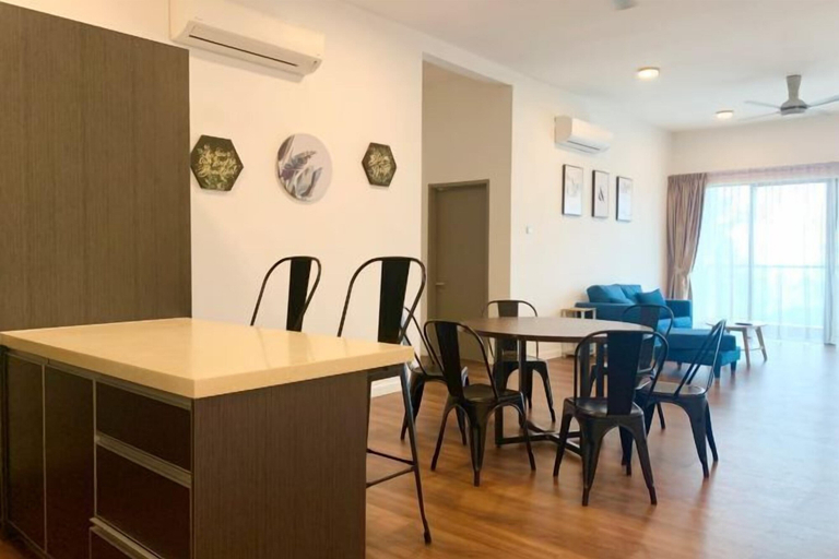 Dining Room 13