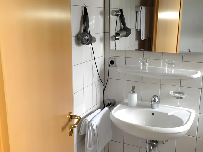 Bathroom 6