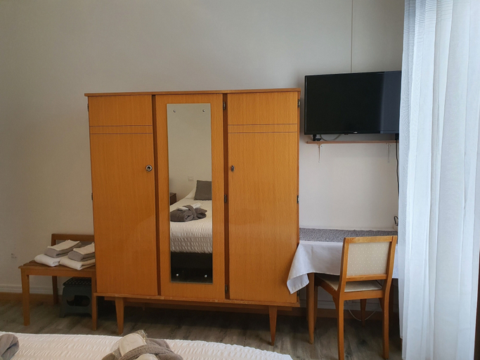 Bedroom 4, Hôtel-Bar-Restaurant de la promenade, Vosges