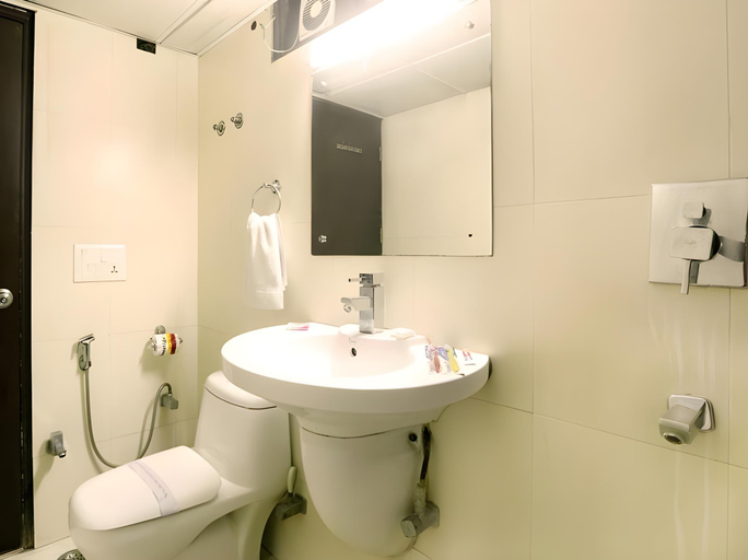 The Pearl - A Royal Residency, West