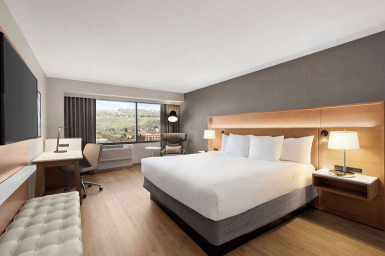 Bedroom 18
