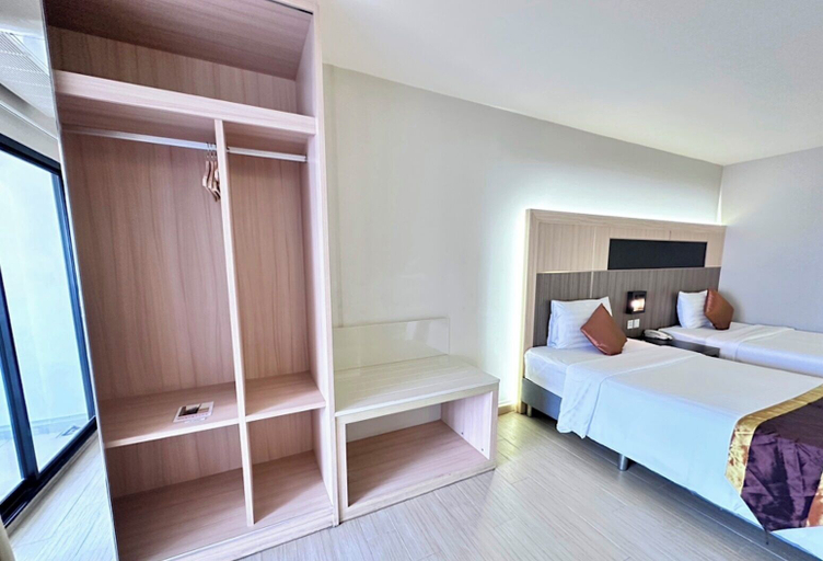 Bedroom 23