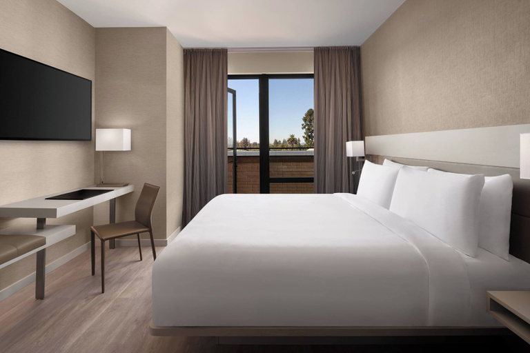 Bedroom 4, AC Hotel by Marriott Santa Rosa Sonoma Wine Country, Sonoma
