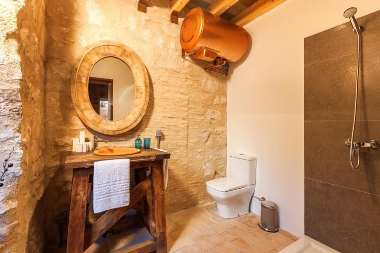 Bathroom 4, AS Palau dels Alemanys, Girona