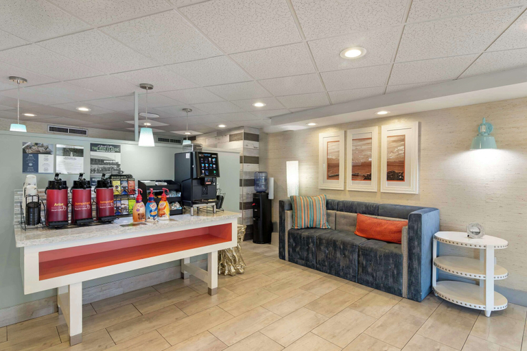Food & Drinks 5, Best Western Plus St. Simons, Glynn