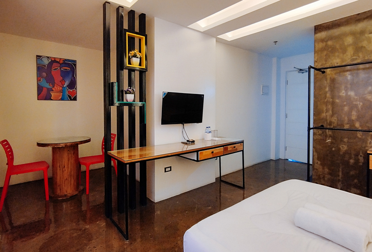 Bedroom 4, Estancia Roadside Inn by RedDoorz, Estancia
