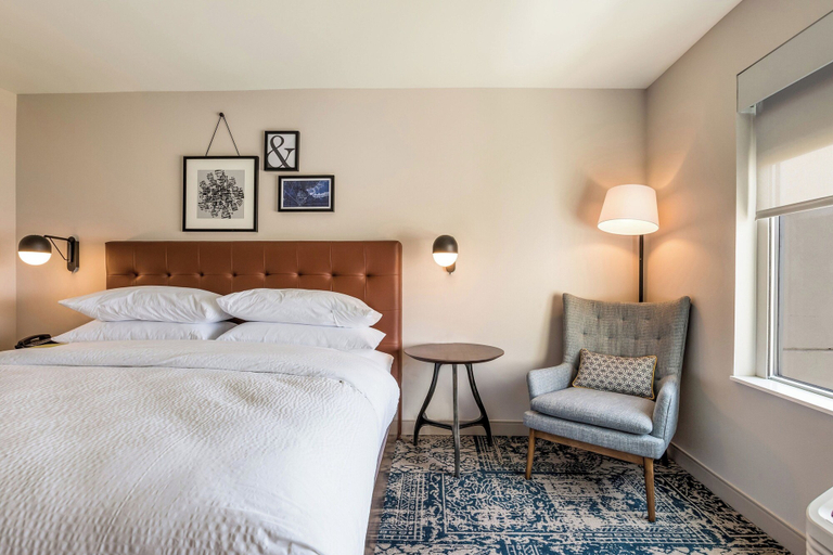 Bedroom 3, Four Points by Sheraton Elkhart, Elkhart