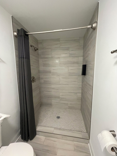Bathroom 5, Stone Creek Inn, Cook