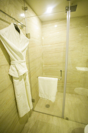 Bathroom 3, Sathyam Grand Resort, Sriperumbudur, Kancheepuram
