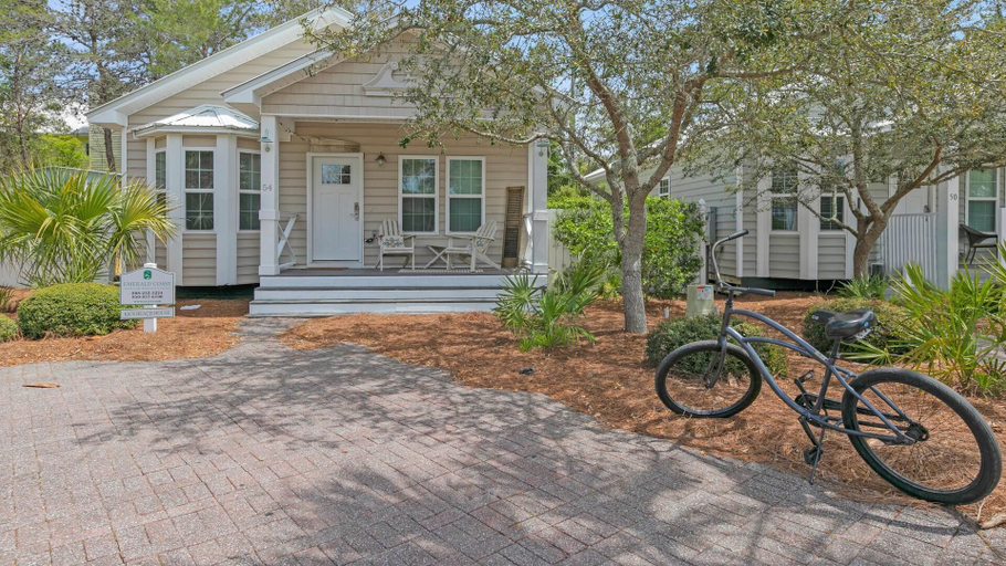 Exterior & Views 2, Kk's Beach House, Walton