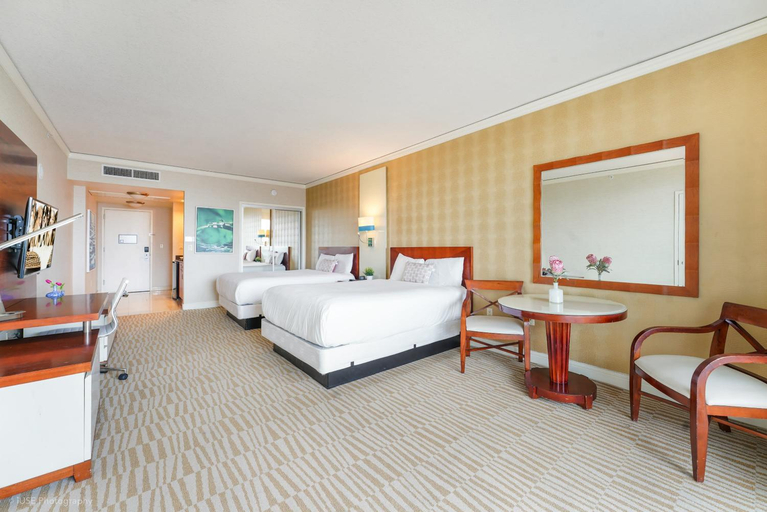 Others 5, 2 Queen Bed Suite at Ocean Resort in Sunny Isles, Miami-Dade