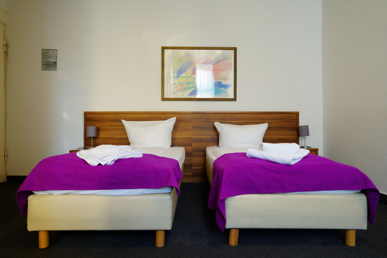 Bedroom 3, Hotel Margrit, Berlin