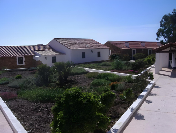 Exterior 11