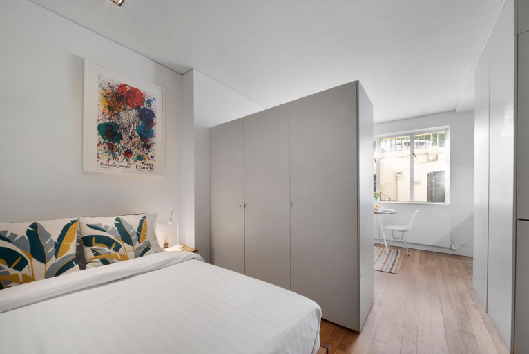 Bedroom 2, Paddington Studio By Morethanstays, London