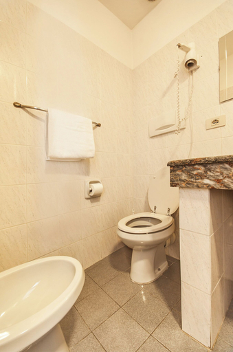 Bathroom 4, Hotel Costantini, Florence