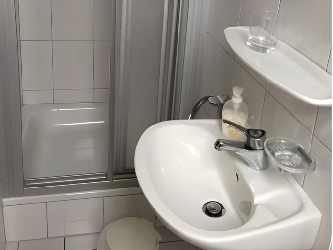 Bathroom 5