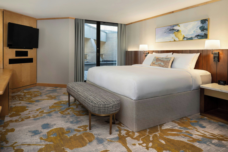 Bedroom 4, Metropolitan Hotel Vancouver by Marriott, Greater Vancouver