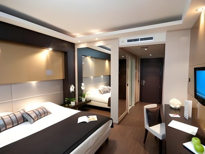 Bedroom 16
