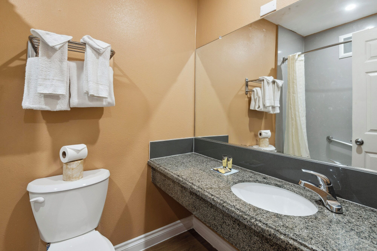 Bathroom 4, Hotel H-Wood, Los Angeles