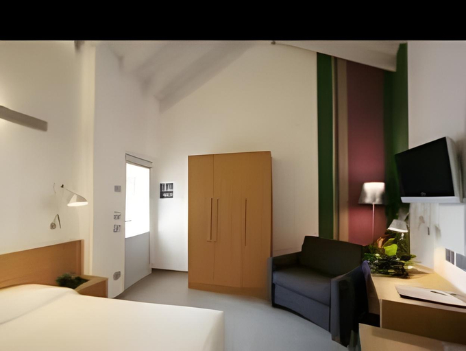 Bedroom 18