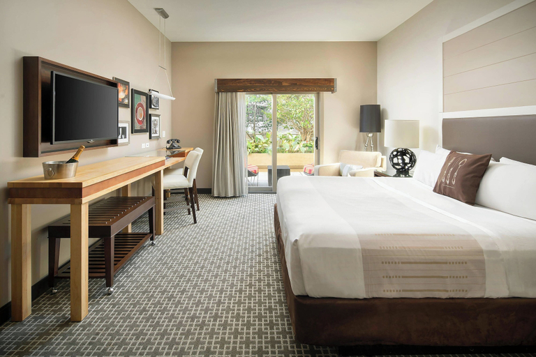 Bedroom 3, Epicurean Hotel, Autograph Collection, Hillsborough