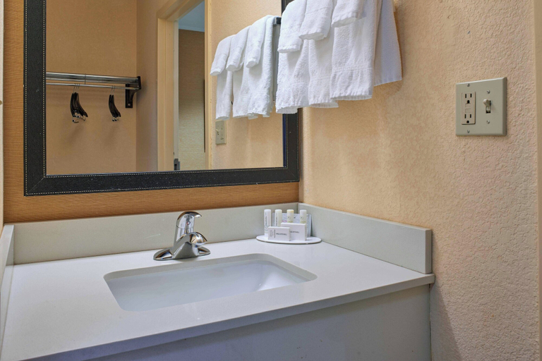 Bathroom 5, Fairfield by Marriott Kalamazoo West, Kalamazoo