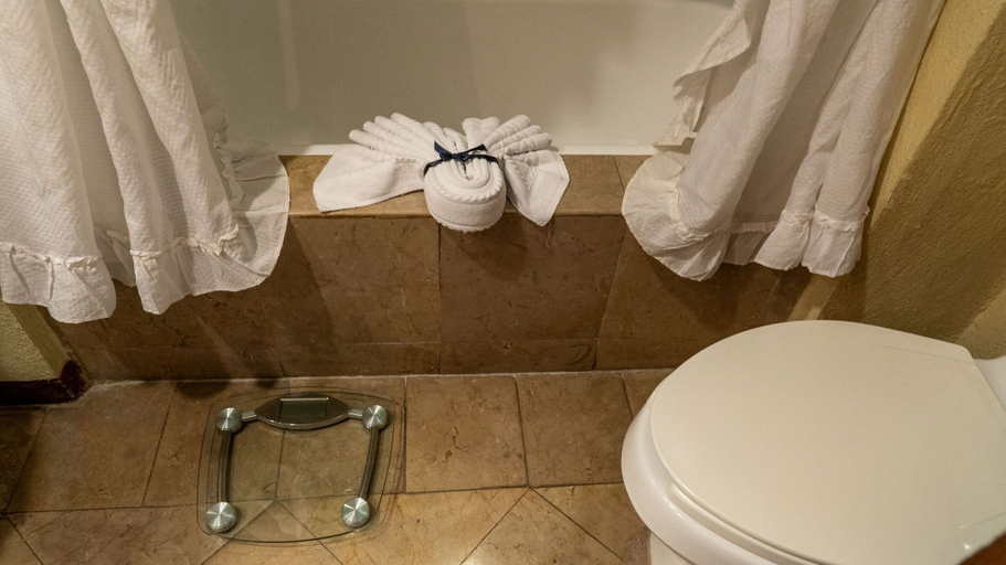 Bathroom 5, Quinta Real Aguascalientes, Aguascalientes