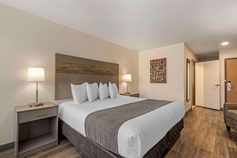 Bedroom 4, Best Western Plus Waterloo & Cedar Falls, Black Hawk
