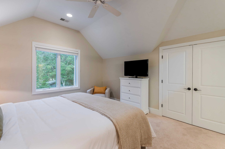 Bedroom 5, Birdie by Avantstay Group Retreat at Hilton Head, Beaufort