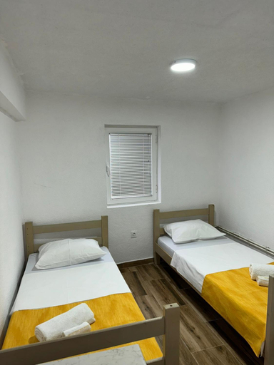 Others 4, RiO Apartmani