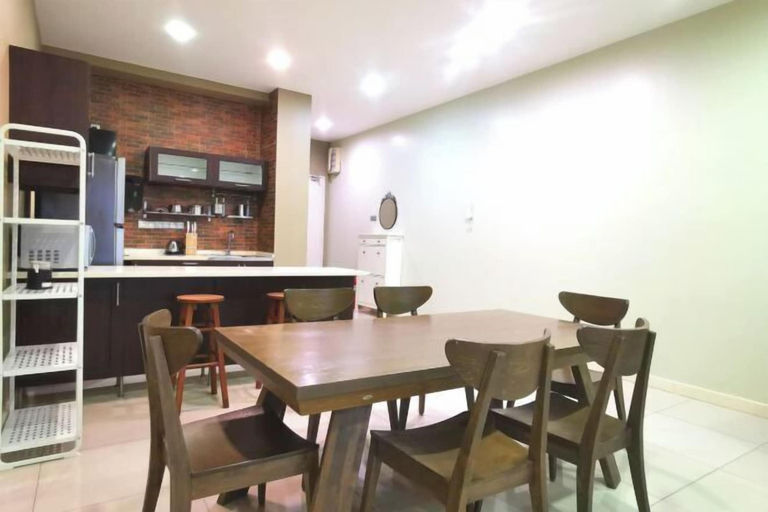 Dining Room 10