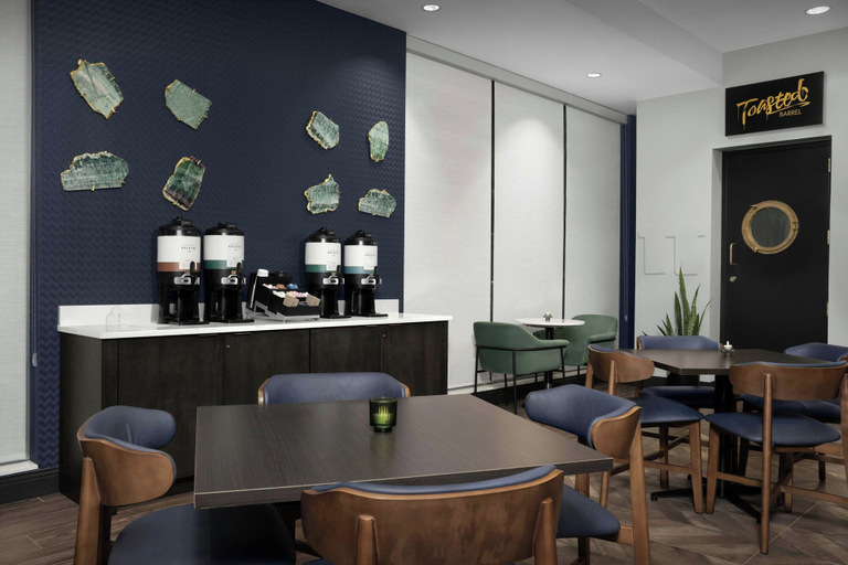 Food & Drinks 5, SpringHill Suites Savannah Downtown / Historic District, Chatham