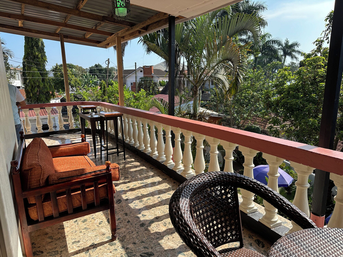 Others 5, lakeshore bed ad breakfast, Entebbe