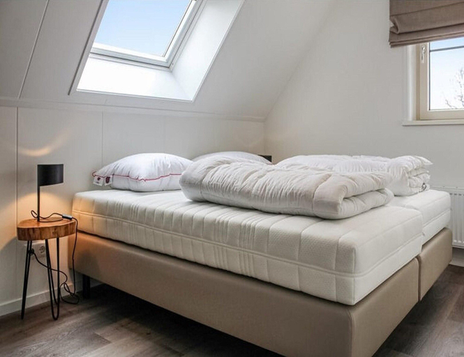 Bedroom 4, Villa With Garden, in a Holiday Park, Skarsterlân