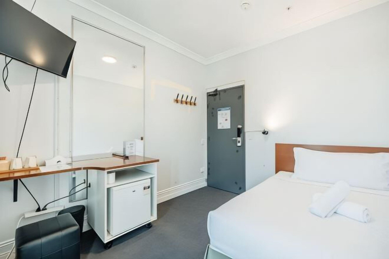 Bedroom 23