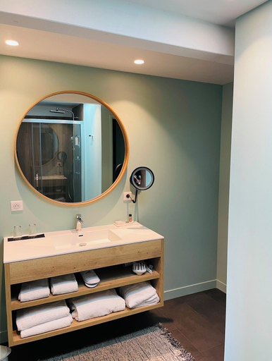 Bathroom 2