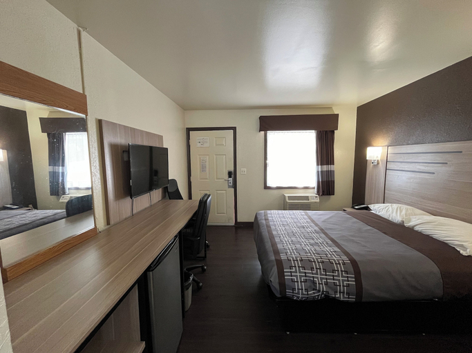 Bedroom 10
