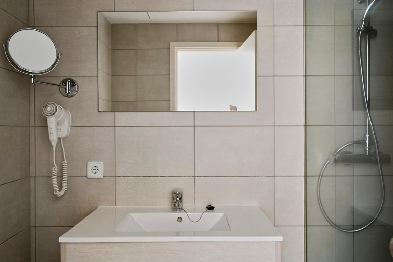 Bathroom 5, Prinsotel Mal Pas, Baleares