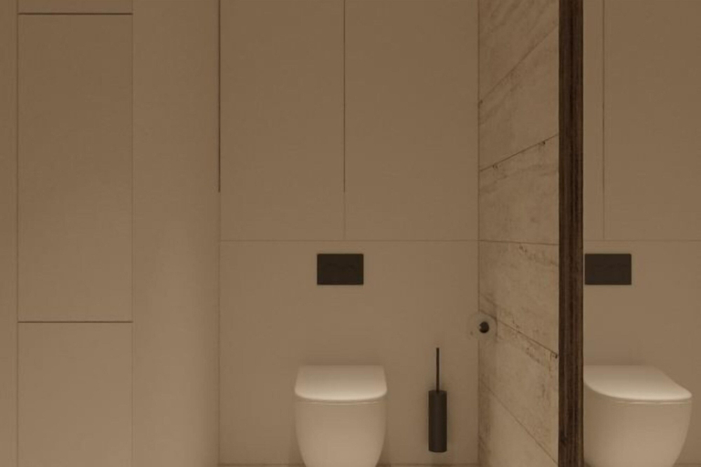 Bathroom 10