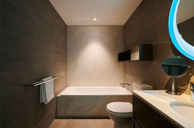 Bathroom 12