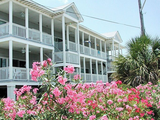 Exterior & Views 1, Tybee Sands, Chatham